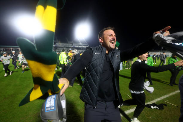 而是由于他 而是由于他